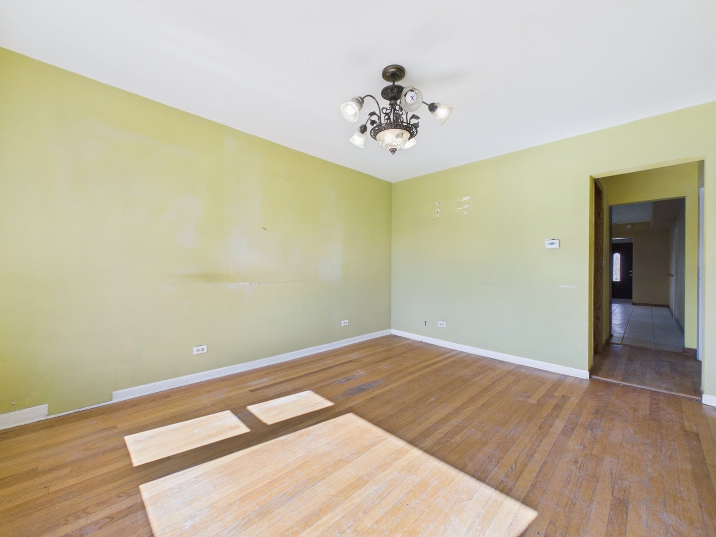 2716 N 75th Court