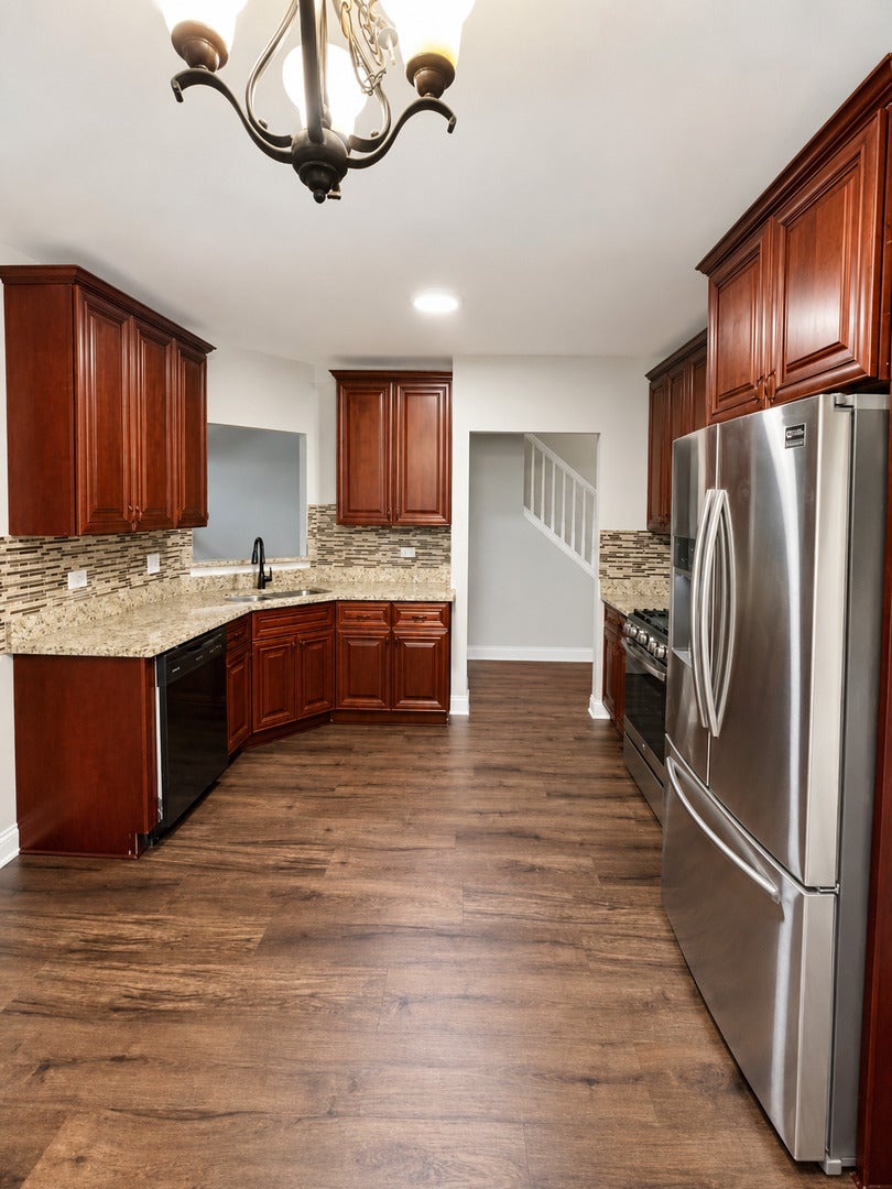 5128 Tomcin Trail