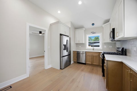 Tiny photo for 9243 S Francisco Avenue, Evergreen Park, IL 60805 (MLS # 12733358)