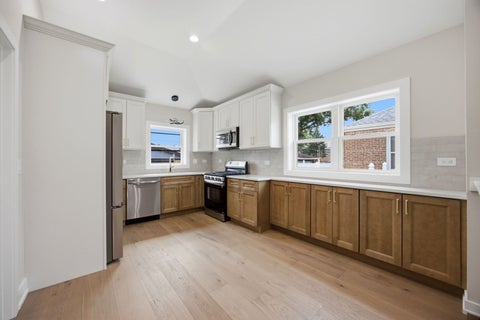 Tiny photo for 9243 S Francisco Avenue, Evergreen Park, IL 60805 (MLS # 12733358)