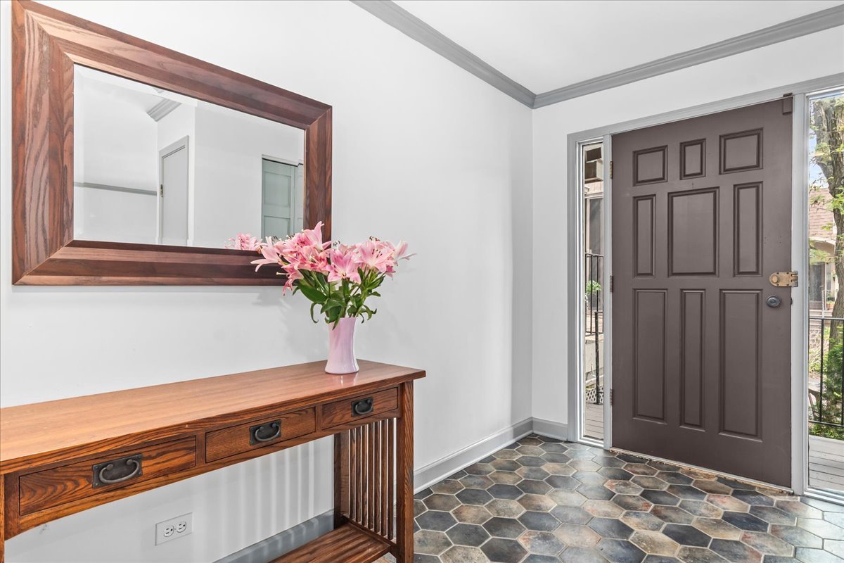 921 Harlem Avenue 16