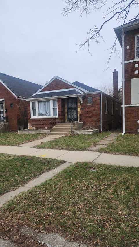 Tiny photo for 8128 S Coles Avenue, Chicago, IL 60617 (MLS # 12708934)