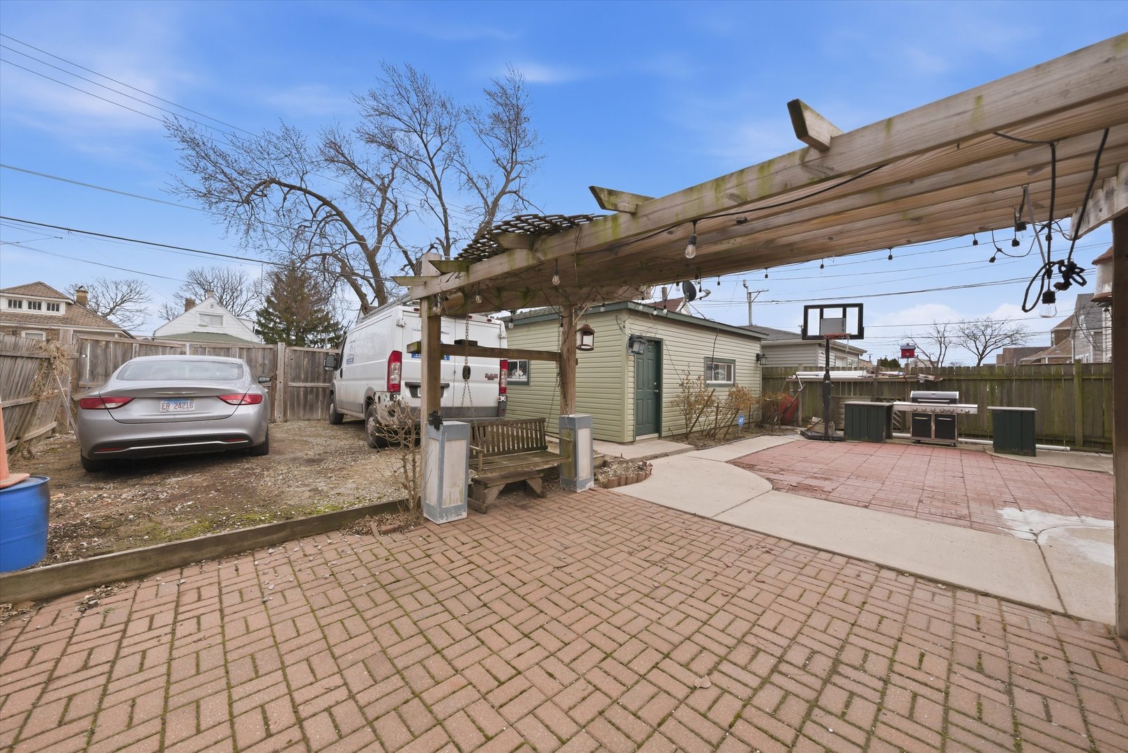 5237 S Fairfield Avenue