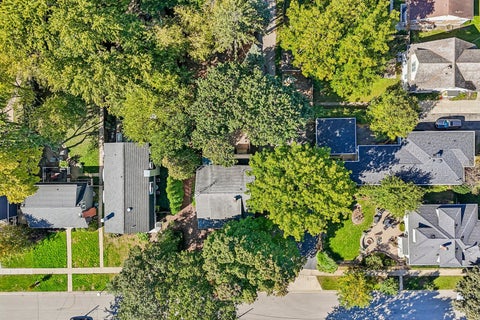 Tiny photo for 217 Prairie Avenue, Libertyville, IL 60048 (MLS # 12780560)