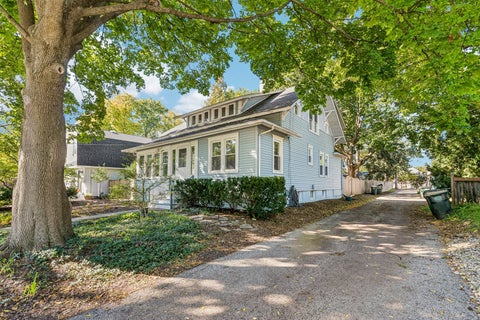 Tiny photo for 217 Prairie Avenue, Libertyville, IL 60048 (MLS # 12780560)