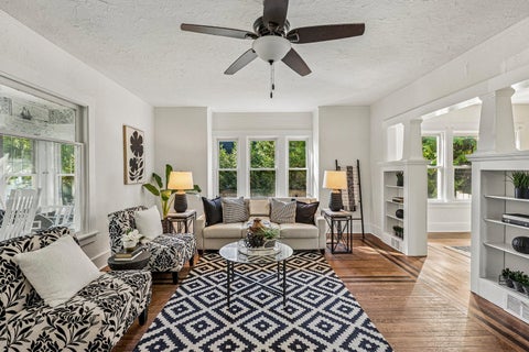 Tiny photo for 217 Prairie Avenue, Libertyville, IL 60048 (MLS # 12780560)