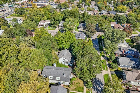 Tiny photo for 217 Prairie Avenue, Libertyville, IL 60048 (MLS # 12780560)