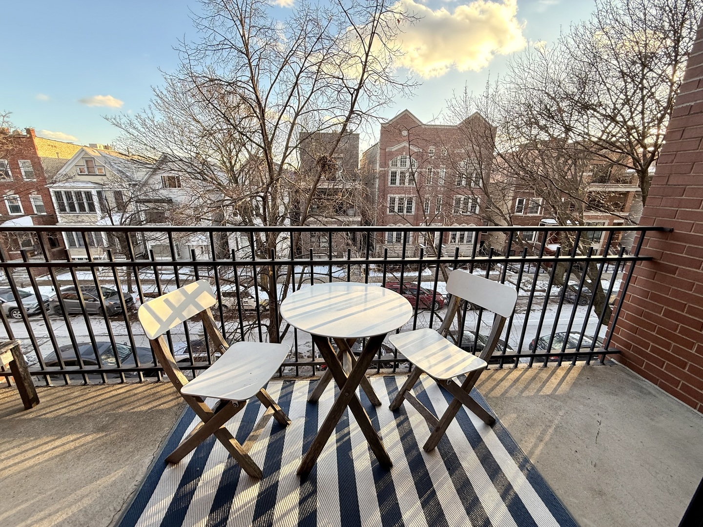 1728 W ROSCOE Avenue 3E