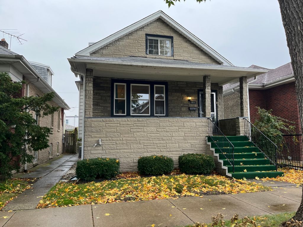 Photo for 1652 N Latrobe Avenue, Chicago, IL 60639 (MLS # 12503133)