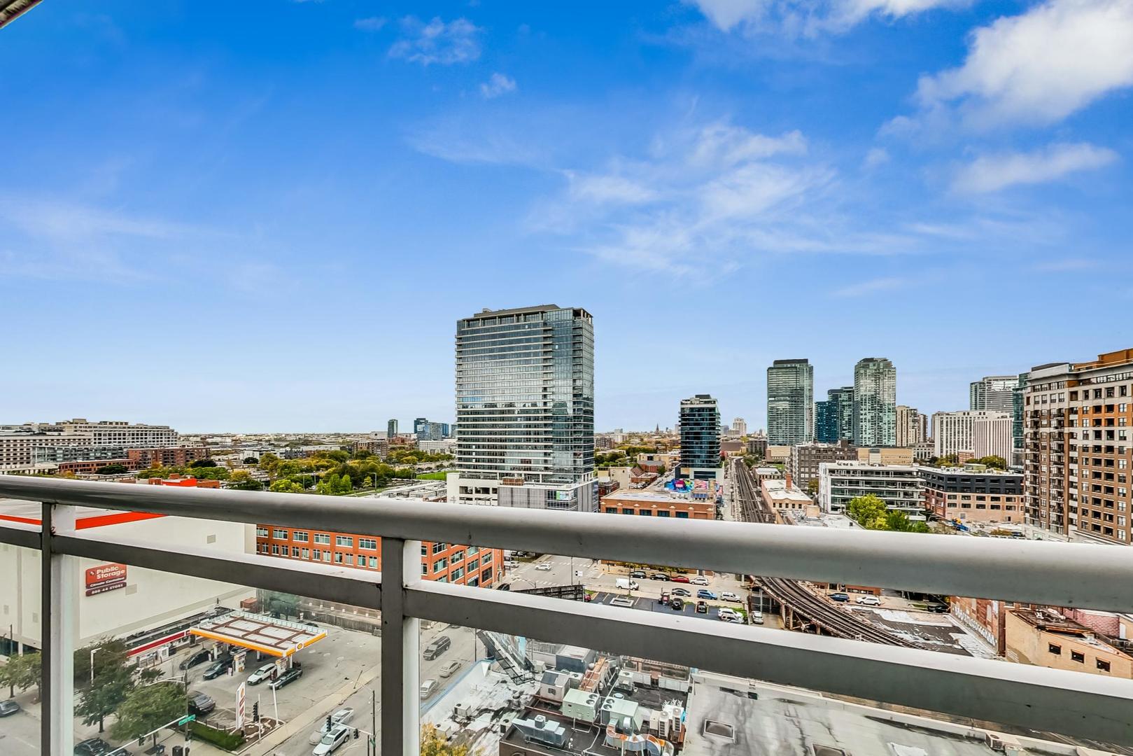 757 N Orleans Street 1203