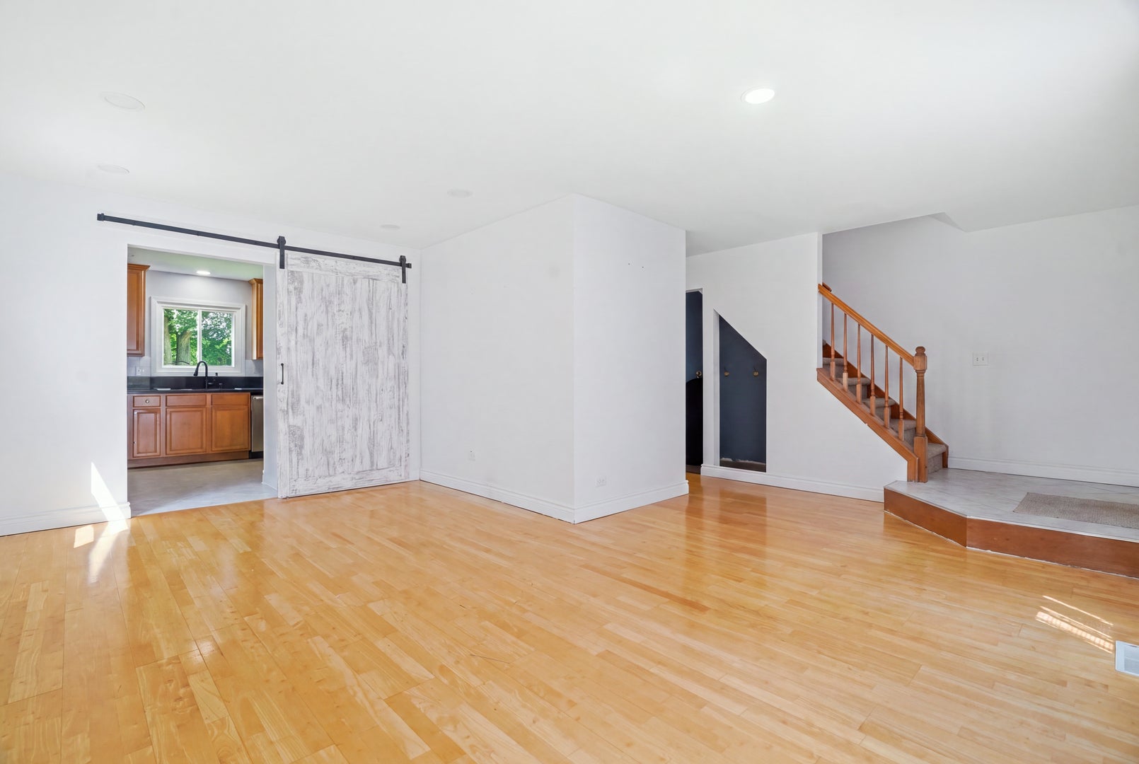 232 SARATOGA Court