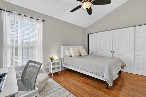 Tiny photo for 244 Steeplechase Court, Schaumburg, IL 60173 (MLS # 12587637)