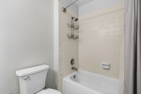 Tiny photo for 244 Steeplechase Court, Schaumburg, IL 60173 (MLS # 12587637)