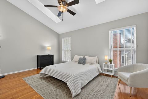 Tiny photo for 244 Steeplechase Court, Schaumburg, IL 60173 (MLS # 12587637)