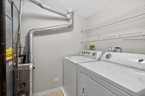 Tiny photo for 244 Steeplechase Court, Schaumburg, IL 60173 (MLS # 12587637)