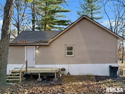 Tiny photo for 901 S 22ND Street, Herrin, IL 62948 (MLS # QC4269688)