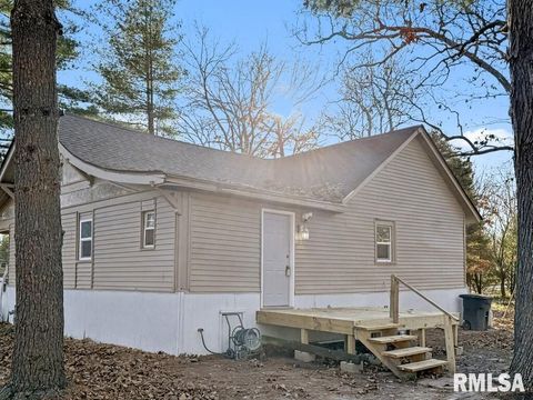 Tiny photo for 901 S 22ND Street, Herrin, IL 62948 (MLS # QC4269688)