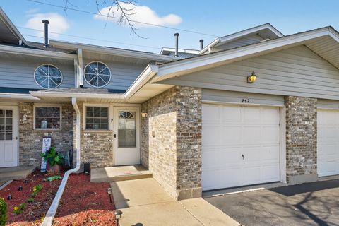 842 N Tamarac Boulevard Addison IL 60101