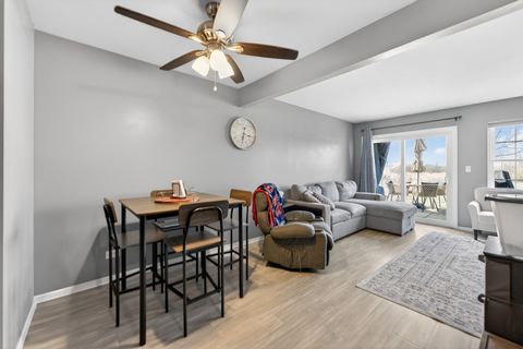 Tiny photo for 842 N Tamarac Boulevard, Addison, IL 60101 (MLS # 12604037)