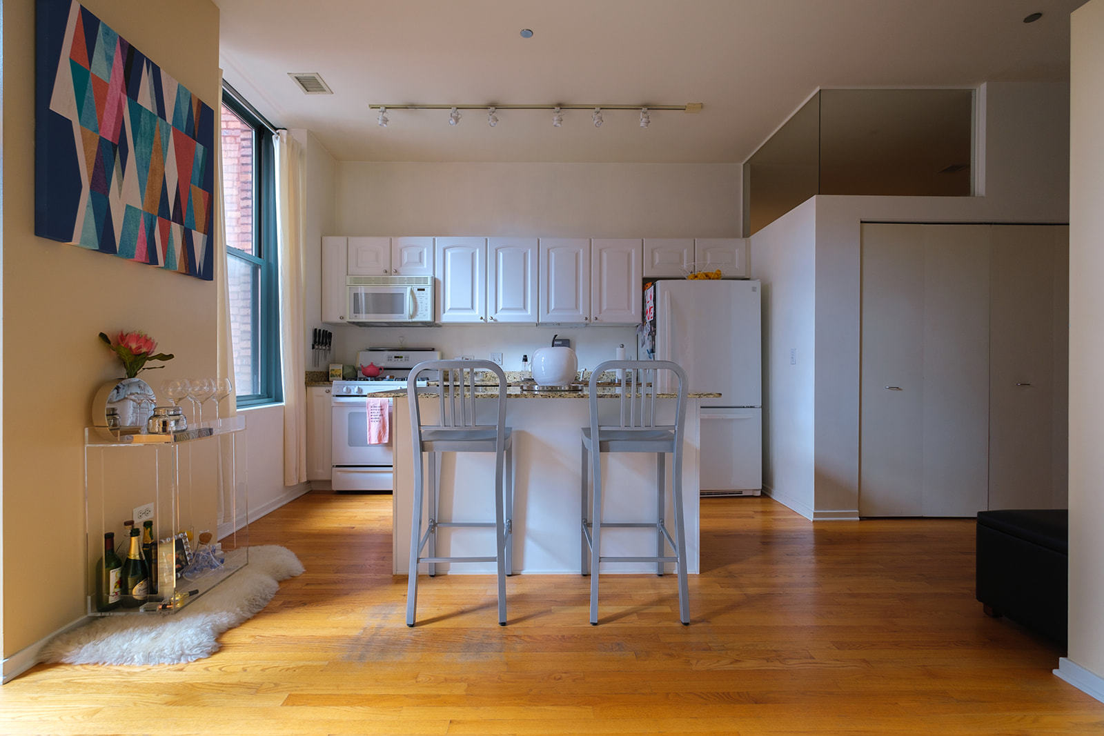 208 W WASHINGTON Street 1708