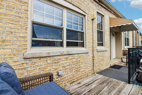 Tiny photo for 1623 W North Shore Avenue #3, Chicago, IL 60626 (MLS # 12627594)