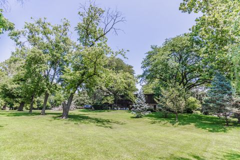 Tiny photo for 8080 Wolf Road, Burr Ridge, IL 60527 (MLS # 12380298)