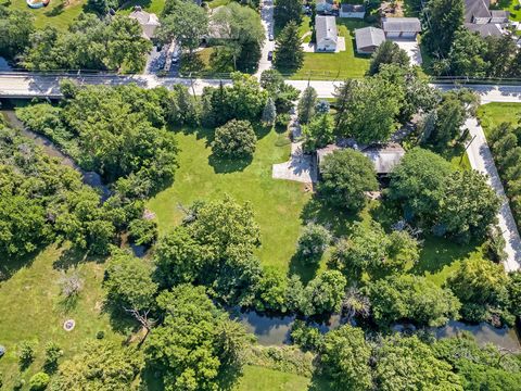 Tiny photo for 8080 Wolf Road, Burr Ridge, IL 60527 (MLS # 12380298)