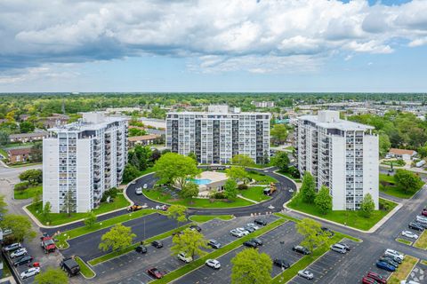 Photo of 8809 Golf Road #10-C, Niles, IL 60714 (MLS # 12479298)