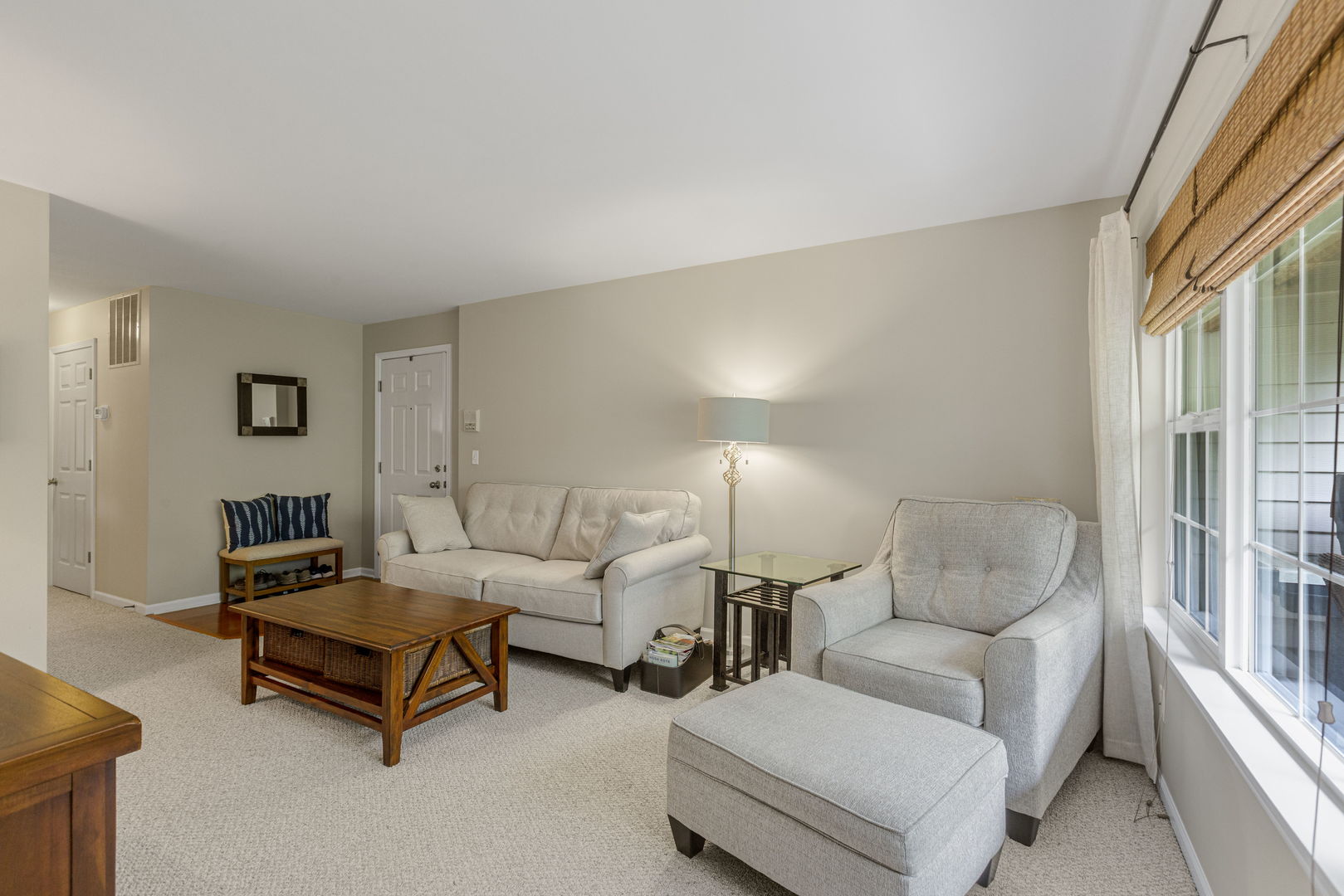 928 N VILLAGE Drive 2