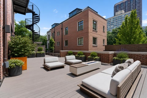 Tiny photo for 3030 N Lake Shore Drive #202, Chicago, IL 60657 (MLS # 12730095)
