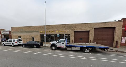 4444 N Elston Avenue Chicago IL 60630