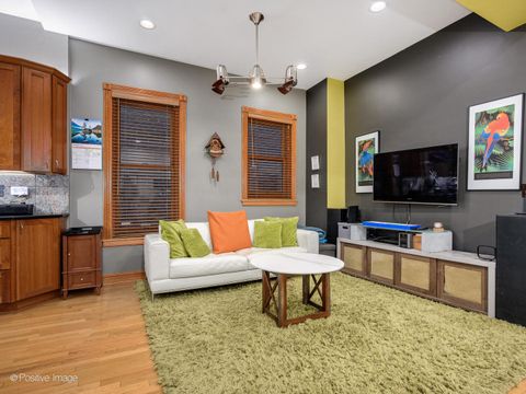 Tiny photo for 823 S Oakley Boulevard, Chicago, IL 60612 (MLS # 12508120)