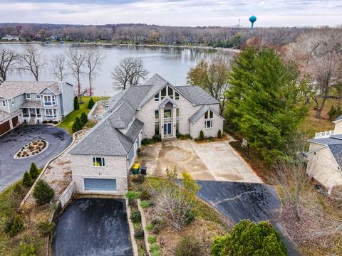 A home in Fox Lake