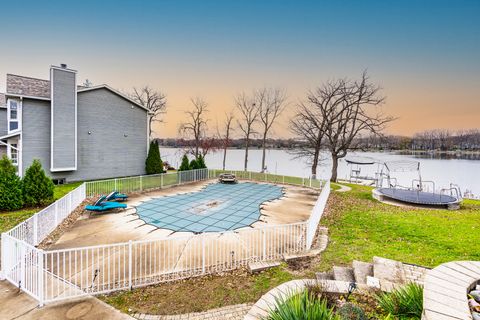 A home in Fox Lake