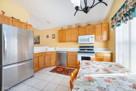 Tiny photo for 347 Ashford Circle #3, Bartlett, IL 60103 (MLS # 12533139)