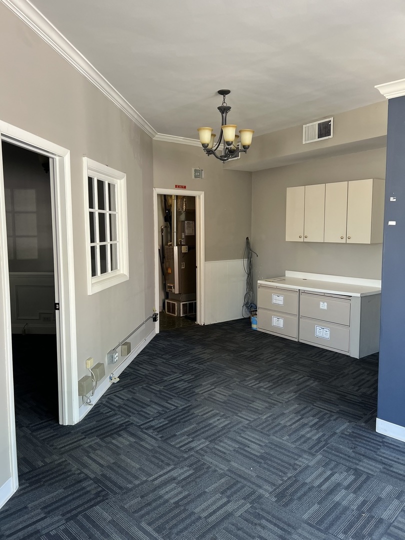 9 S Prospect Avenue
