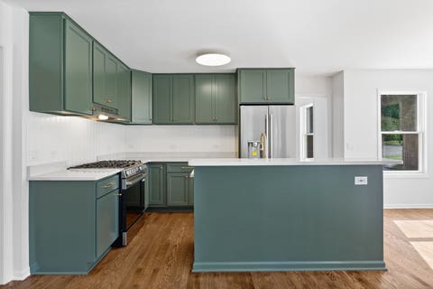 Tiny photo for 101 Nuthatch Drive, Woodstock, IL 60098 (MLS # 12739610)