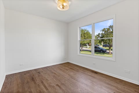 Tiny photo for 101 Nuthatch Drive, Woodstock, IL 60098 (MLS # 12739610)