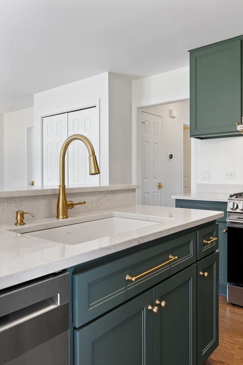 Tiny photo for 101 Nuthatch Drive, Woodstock, IL 60098 (MLS # 12739610)
