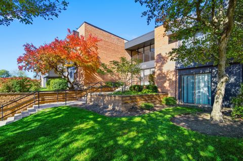 1255 N STERLING Avenue 206 Palatine IL 60067