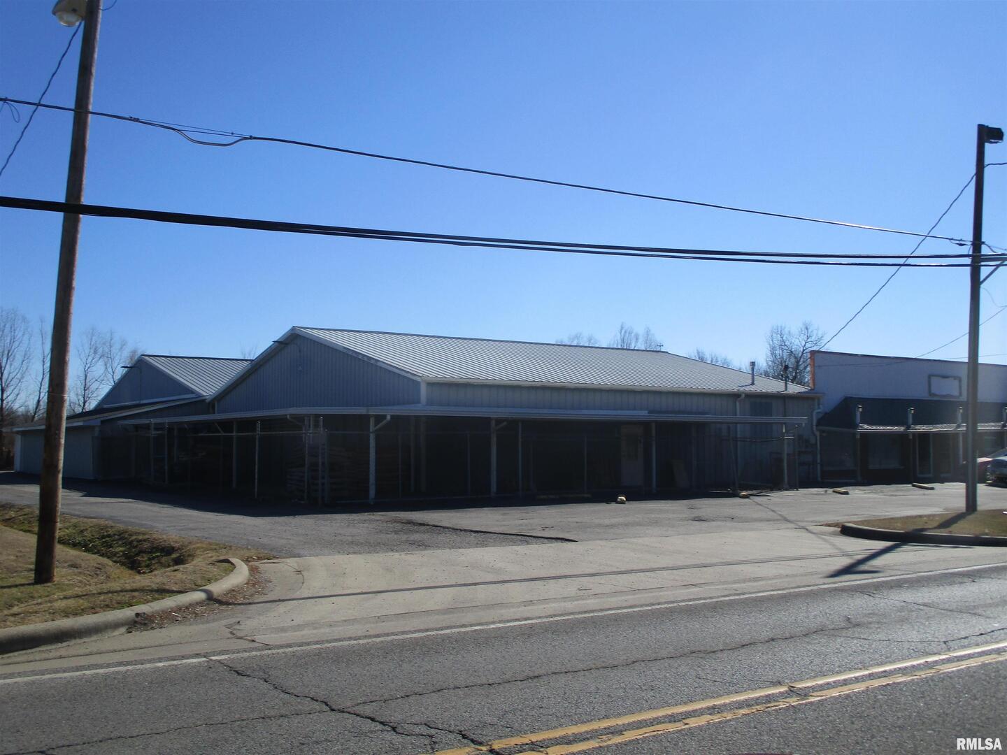 1522 N MAIN Street 1