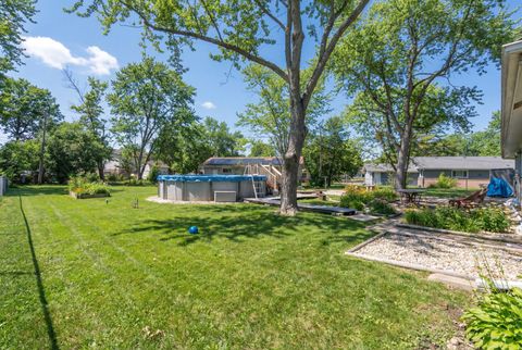 Tiny photo for 345 Maricopa Lane, Hoffman Estates, IL 60169 (MLS # 12581863)