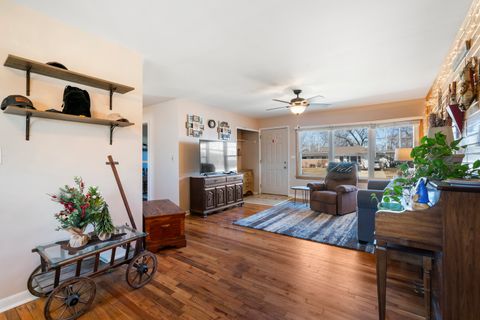 Tiny photo for 345 Maricopa Lane, Hoffman Estates, IL 60169 (MLS # 12581863)