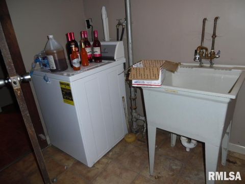 Tiny photo for 1620 N 3RD Street, Clinton, IA 52732 (MLS # QC4269977)