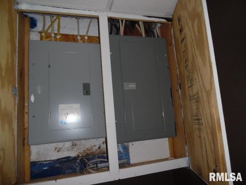 Tiny photo for 1620 N 3RD Street, Clinton, IA 52732 (MLS # QC4269977)