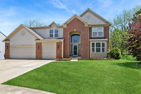 Photo of 713 Blue Ridge Drive, Streamwood, IL 60107 (MLS # 12642502)