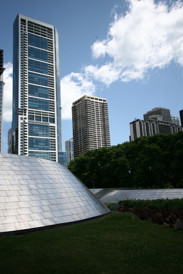 340 E Randolph Street 5504