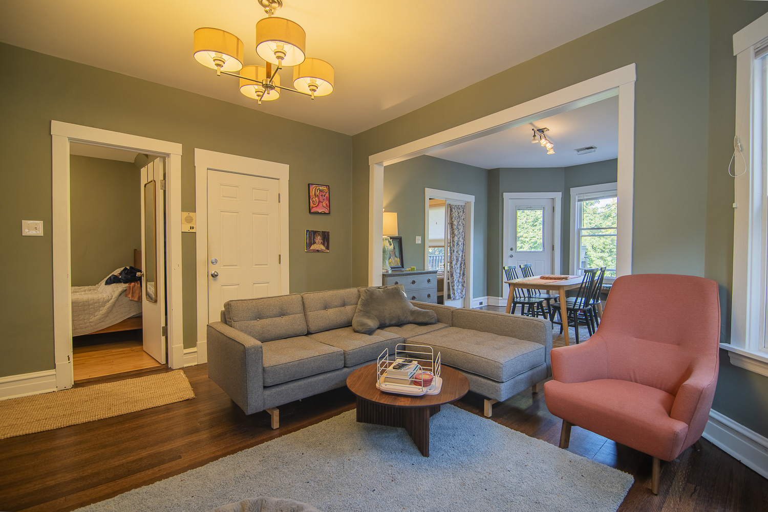 4948 N Winchester Avenue