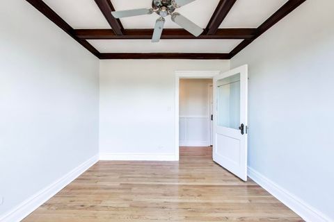 Tiny photo for 832 W Lakeside Place #3N, Chicago, IL 60640 (MLS # 12585361)