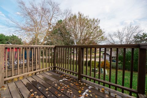 Tiny photo for 2831 S Embers Lane, Arlington Heights, IL 60005 (MLS # 12511595)